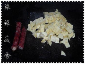 红薯腊肠饭的做法步骤1
