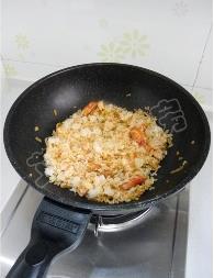鲜虾鸡蛋炒饭的做法步骤10