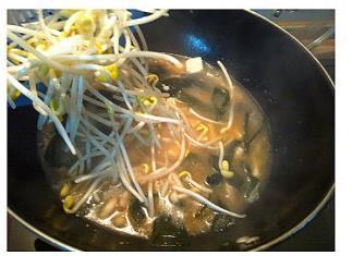 海带豆腐味噌汤的做法图解5