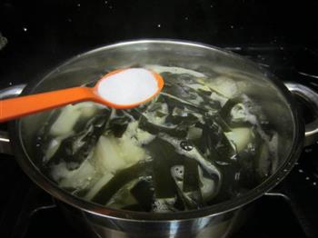 薏米萝卜海带汤的做法步骤4