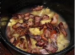 土豆腊肉焖饭的做法步骤1