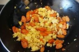 胡萝卜炒鸡蛋的做法图解5