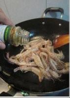椒盐皮皮虾的做法步骤5