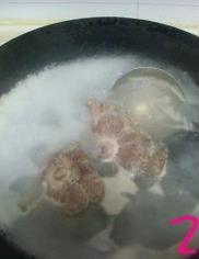 黄花海带牛尾汤的做法步骤2