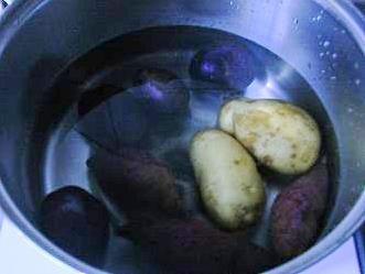 紫土豆的做法图解2