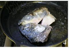 玉米鱼头豆腐汤的做法步骤4