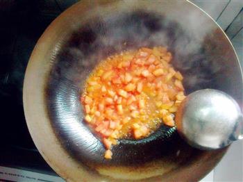 番茄虾饺意面的做法步骤5