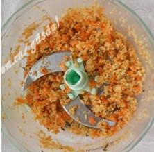 姜味蘑菇水煎饺的做法步骤2
