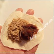 姜味蘑菇水煎饺的做法步骤5