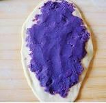 紫薯面包卷的做法步骤3