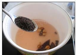 巧克力印度奶茶的做法图解3