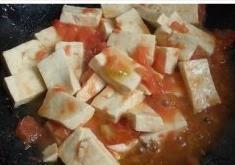 番茄烧豆腐的做法步骤2