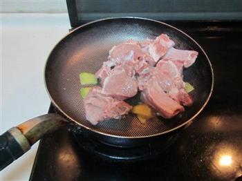 白菜豆腐排骨汤的做法步骤3