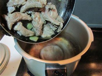 白菜豆腐排骨汤的做法步骤5