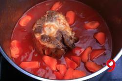当归牛尾番茄补肾汤的做法步骤9