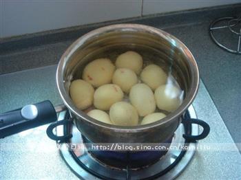 香煎黑椒小土豆的做法步骤1