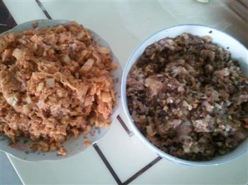 香菇猪肉馅包子+泡菜猪肉馅包子的做法步骤4