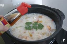 砂锅鲜虾粥的做法步骤8