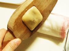 传统广式豆沙月饼的做法步骤5