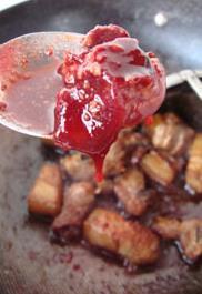玫瑰腐乳红烧肉的做法步骤5
