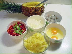 鲜香菠萝炒饭的做法步骤1