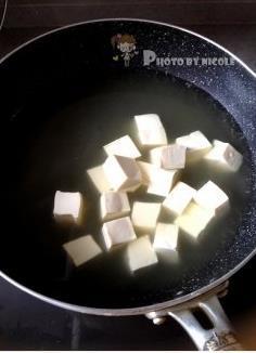 海带豆腐汤的做法图解2