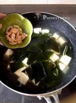 海带豆腐汤的做法步骤4