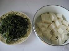 海带丝豆腐汤的做法步骤1
