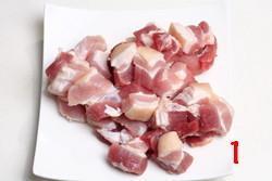 猪肉白菜炖粉条的做法步骤1