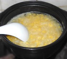 鲜玉米粥的做法步骤2
