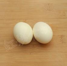 枸杞红枣煲鸡蛋的做法图解2