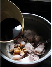煎肉味道的电饭煲酱香五花肉的做法步骤10