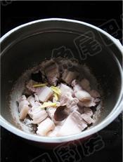 煎肉味道的电饭煲酱香五花肉的做法图解9