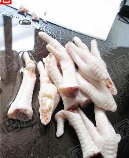 凤爪海螺瘦肉汤的做法步骤4