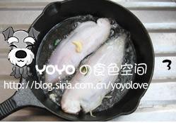 DIY香煎龙利鱼的做法步骤3