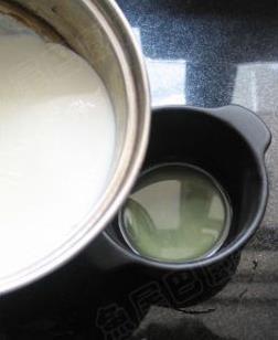 姜撞奶的做法步骤6