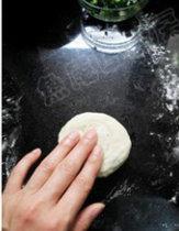 烫面葱油饼的做法步骤10