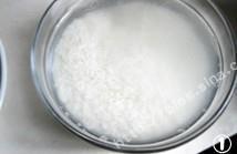 米粒开花的白粥的做法步骤1