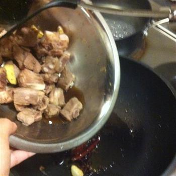 香辣土豆烧排骨的做法步骤7