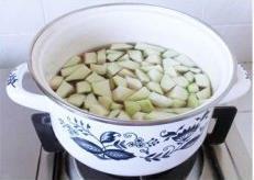 龙井丝瓜豆腐汤的做法步骤4