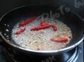 蒜苔黑椒牛肉的做法步骤4