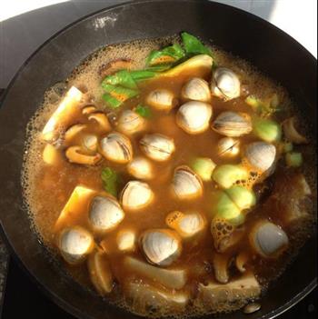 韩式海鲜大酱汤的做法图解8