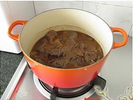 沙茶牛肉煲的做法步骤6