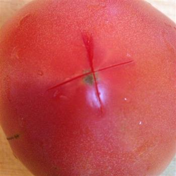 西红柿鸡蛋热汤面的做法步骤1