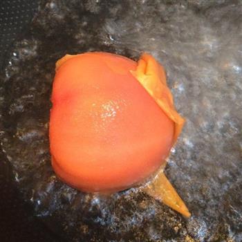 西红柿鸡蛋热汤面的做法步骤3