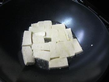 香菇豆腐烩黄鱼的做法图解2