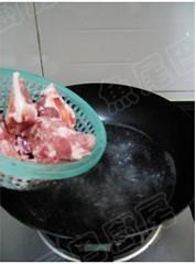 青橄榄猪骨汤的做法步骤2