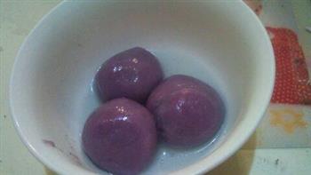 紫薯黑芝麻汤圆的做法步骤1