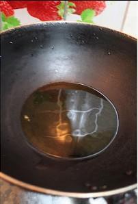 榨菜黄豆芽炒肉丁的做法步骤2
