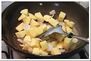 咖喱土豆炖牛肉的做法步骤6